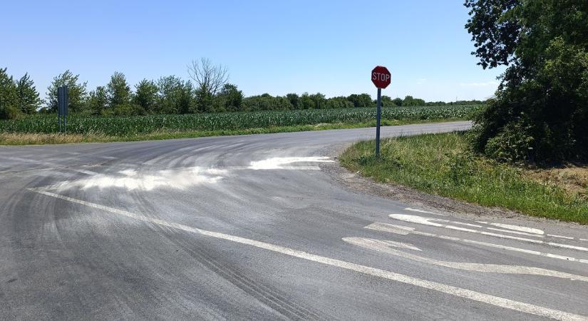 Súlyosan megsérült az érettségire tartó diáklány a vasi balesetben - fotó