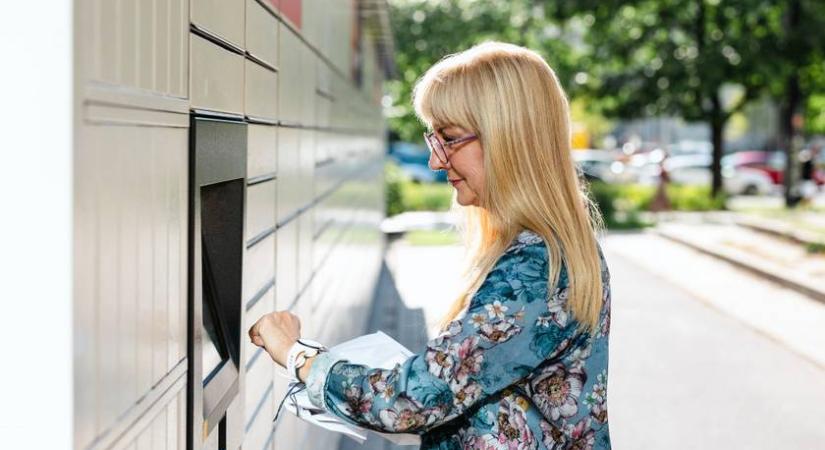 Július 1-től változnak a csomagküldés szabályai: óriási roham várható előtte