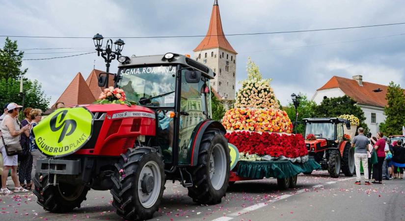 Huszonharmadik alkalommal szerveznek Rózsanapokat Csombordon