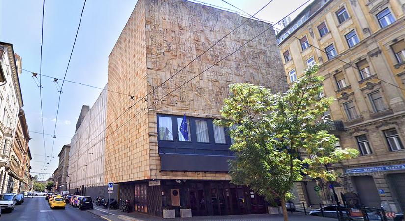 Botrány a Pesti Magyar Színházban – Költségvetési csalás miatt nyomoz a NAV, már a kihallgatások is megkezdődtek