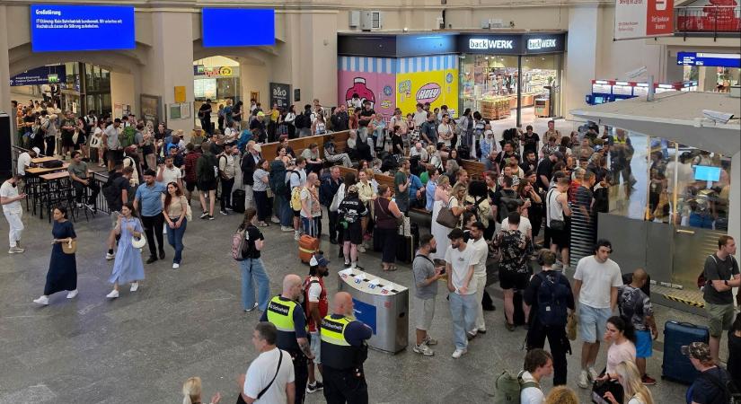 Ismét üzemel a német vasút a kommunikációs káosz után