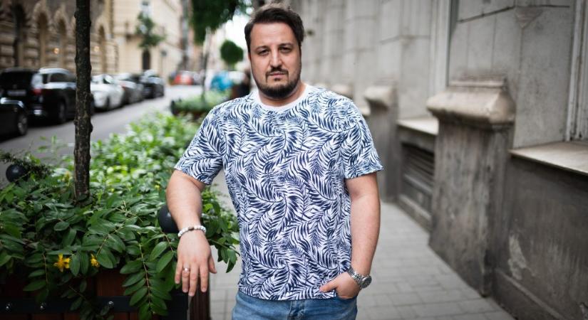 „Olyanok szólalnak most meg, akiknek az elmúlt rendszer megengedte, hogy szar emberek legyenek, és éltek is ezzel a lehetőséggel” – interjú Kovács Krisztiánnal
