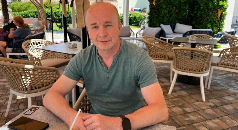 Morzsolódik a sárvári Fidesz - Németh Róbert önkormányzati képviselő kilép a pártból, függetlenként ül ezentúl a testületben