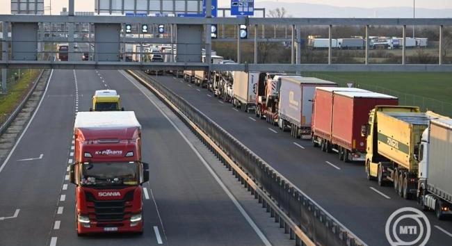 Harminc év alatt alapjaiban változott meg az európai közúti fuvarozás: több kamion, nagyobb nyomás a résztvevőkön, új kihívások