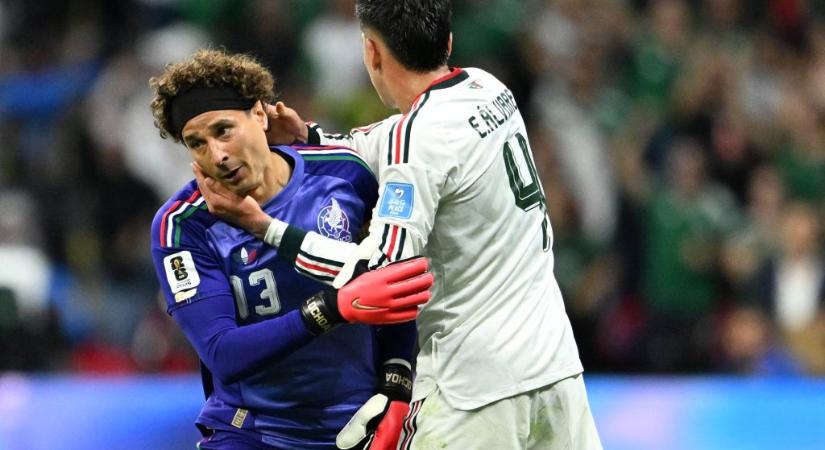 Mexikó válogatottja és Ochoa kapus is továbbírta a futballtörténelmet