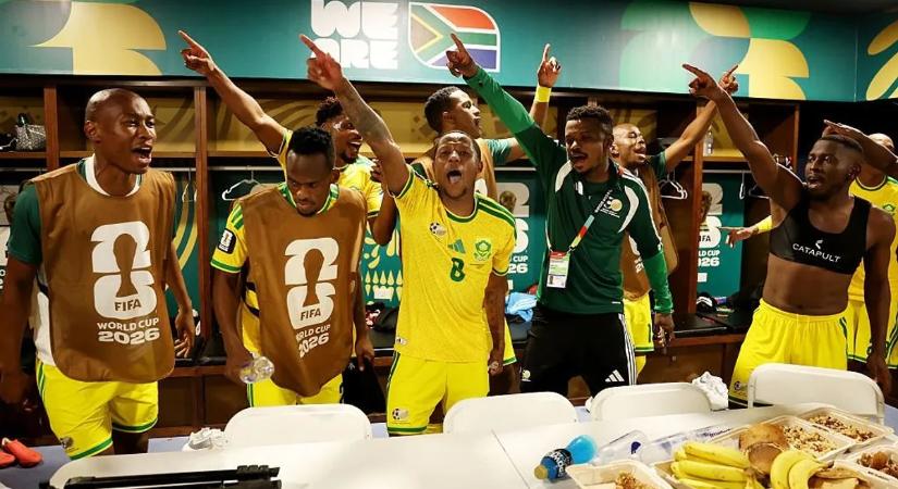 Videó: így ünnepelte történelmi továbbjutását az öltözőben Dél-Afrika
