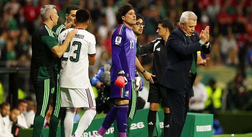 Három a mexikói igazság: történelmi csoportkör és Ochoa-ünnep az Azték Stadionban