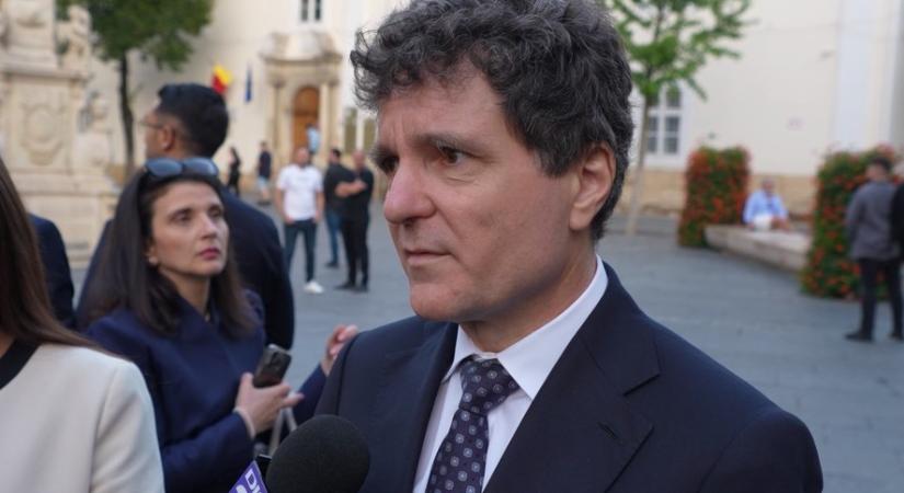 Kolozsváron járt szerdán Nicușor Dan – A fiatalok sorban álltak egy közös fotóért (VIDEÓ)