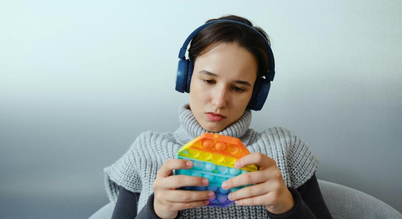 A nők és az ADHD – Miért diagnosztizálják a nőknél sokkal később a figyelemzavart, mint a férfiaknál?