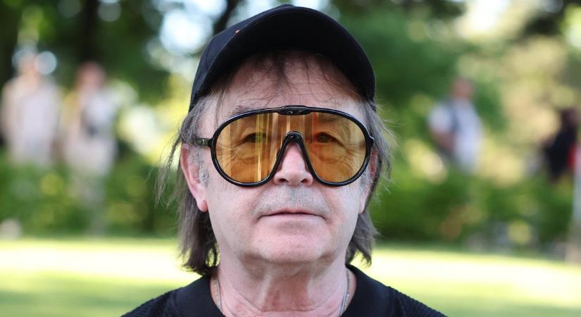 Mi történt az R-GO-ban? Szikora Róbert váratlanul lecserélte a Gidákat