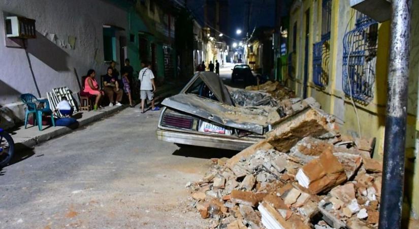 Romokban Caracas: sokkoló videókon a venezuelai pusztítás