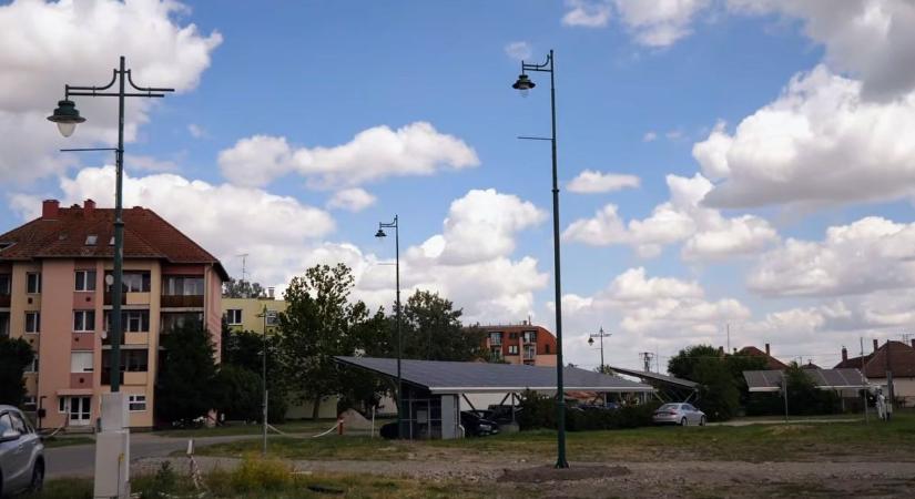 Lépnek a sötét foltok ellen: több helyen is változik a közvilágítás, biztonságosabbak lehetnek az utcák