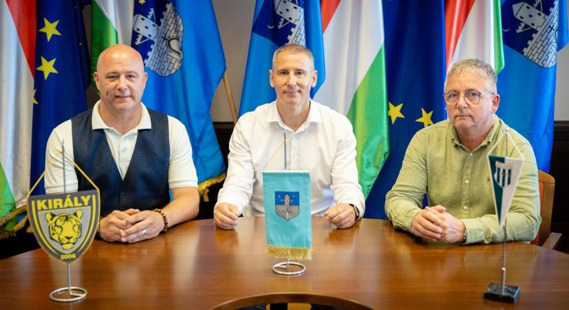 Történelmi helyzet Szombathelyen: közös jövőről egyeztetett a Haladás és a Király SE
