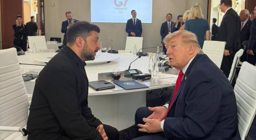 Trump egy magánbeszélgetésben arra szólította fel Zelenszkijt, hogy „bátrabban” viselkedjen Oroszországgal szemben