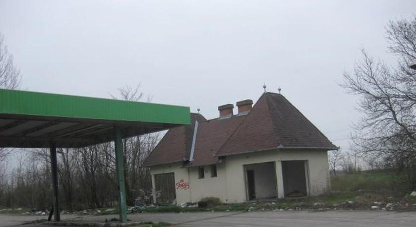 Pénteken sztrájkolnak a kisebb benzinkutak