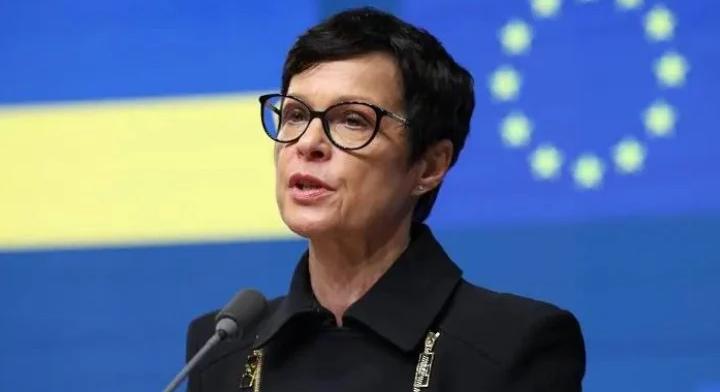 Az EU bejelentette, hogy ma utalja Ukrajnának a 90 milliárd eurós hitel első részletét