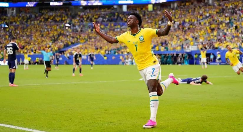 Vinícius vezérletével nyert Brazília, Marokkó is sikerrel zárta a csoportkört