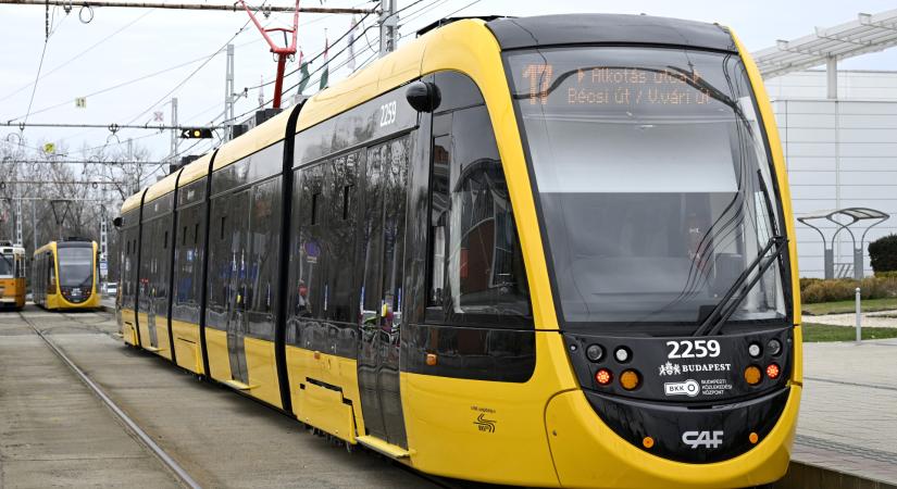 Változik egy időre a budai közlekedés: pótlóbuszok veszik át a villamosok helyét