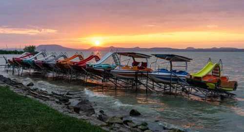 Július 1-jén indul a NAV ellenőrzés-sorozata a Balatonnál, a Velencei- és a Tisza-tónál