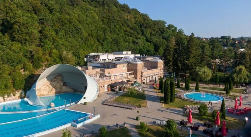 Kiderült, ekkor nyithat ki újra a Miskolctapolcai Barlangfürdő