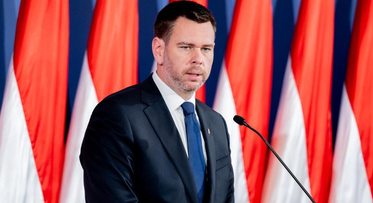 Új vita robbant ki a Hősök tere jövőjéről Vitézy Dávid és Karácsony Gergely között