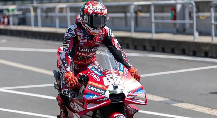 Csapatot vált a kétszeres MotoGP-bajnok