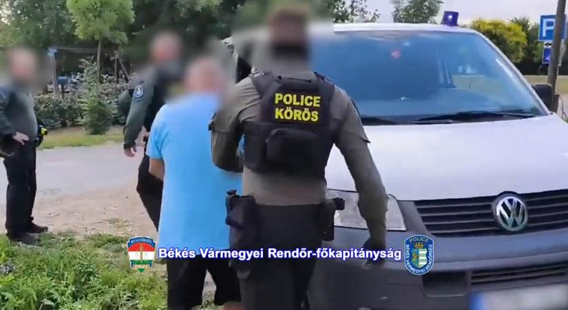 Drogterjesztő hálózat bukott le Sarkadon, 16 embert állítottak elő