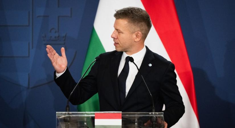 Magyar Péter és Hegedűs Zsolt bejárta az új klímákkal felszerelt Uzsoki Utcai Kórházat