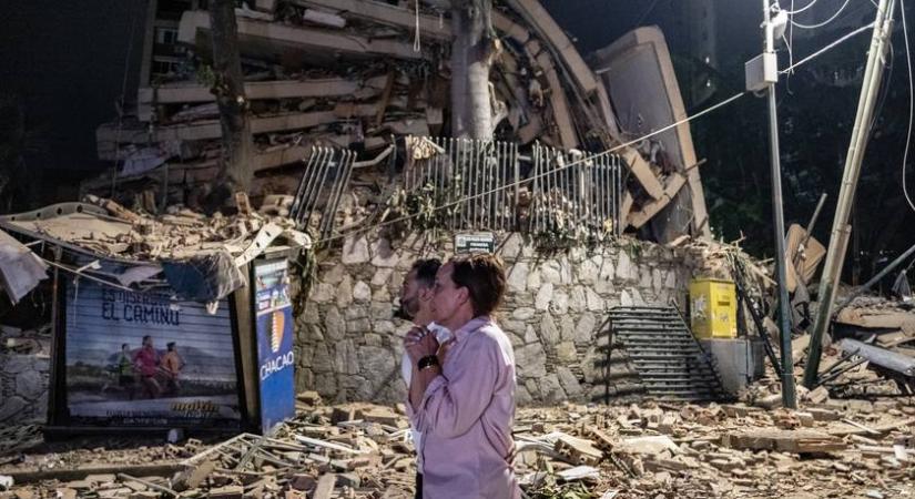 Több lakóépület összedőlt, 32-en életüket vesztették: brutális földrengés rázta meg Venezuelát