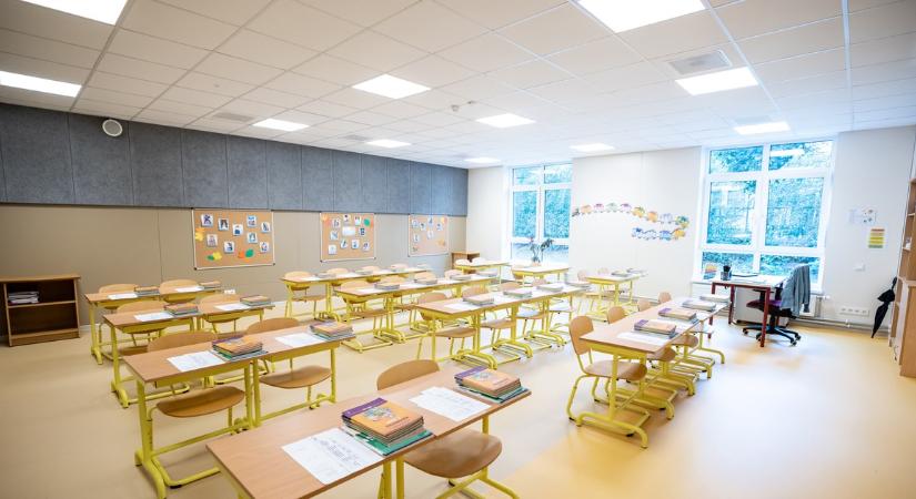 Tönkreteszi a hőség a tanévzárókat is - most jelentették be, így lesz megtartva az ünnepség