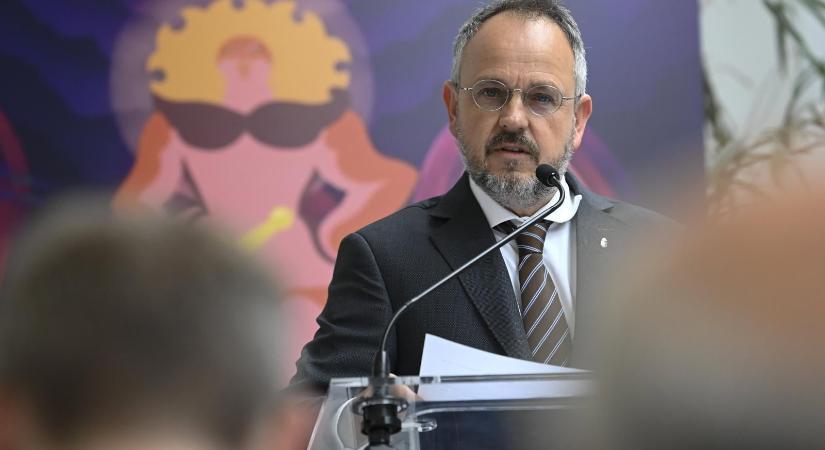 Bús Balázs szerint politikai döntést hozott a bíróság
