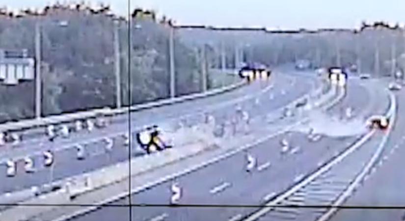 Beszélni sem tudott, olyan részeg volt az M3-ason boruló autós