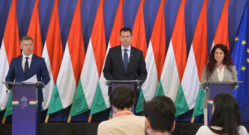 Magyar Péter: Népszavazás lesz az új alkotmányról
