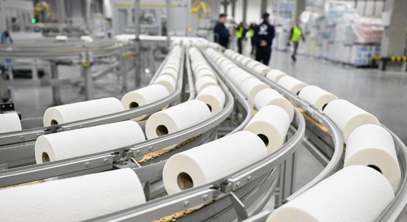 Mintegy 10 tonna adományt kap a Magyar Máltai Szeretetszolgálat