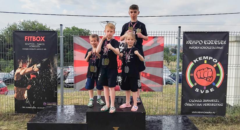 Négy aranyéremmel búcsúztatta a szezont az Esztergomi Kempo Karate SE