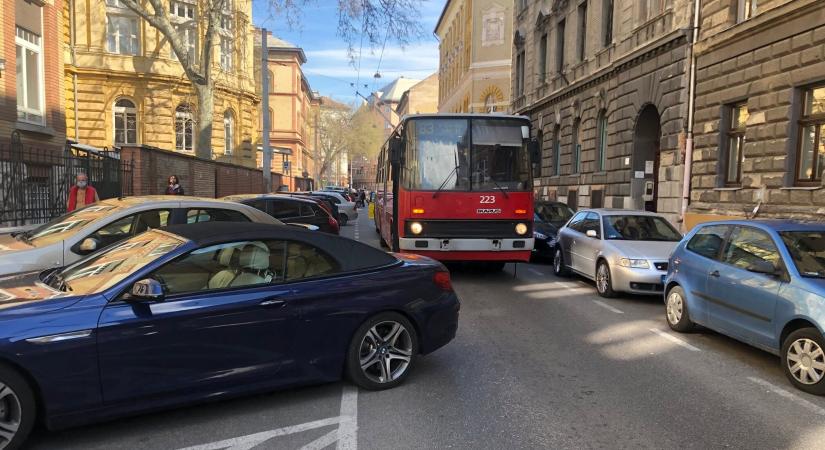 Elrettentené az orosz módszer a pesti troliblokkolókat?