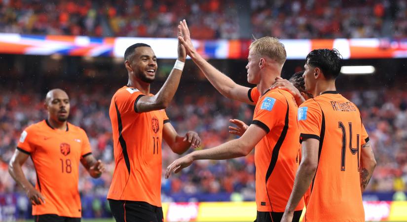 Pénteki vb-hajnal: gólrekord, szalonremik, szép török búcsú és egy kötelező holland győzelem