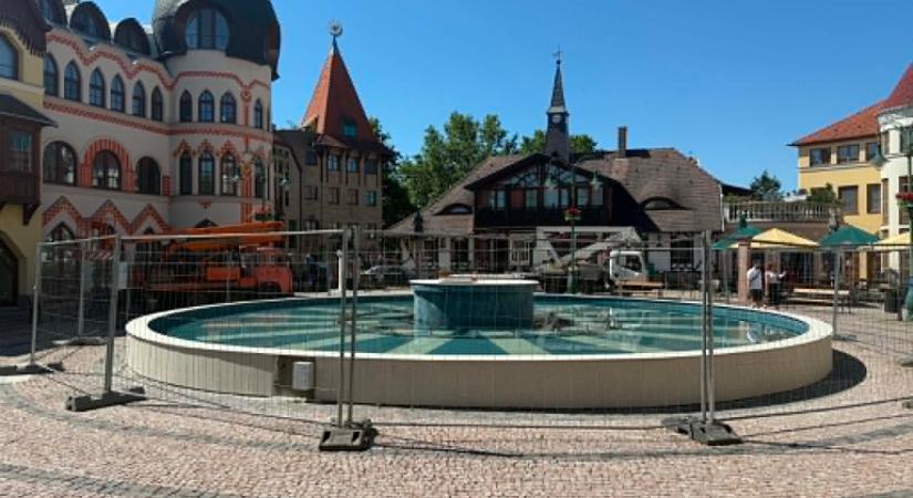 Programokkal, koncerttel és frissítőkkel avatják fel a megújult szökőkutat
