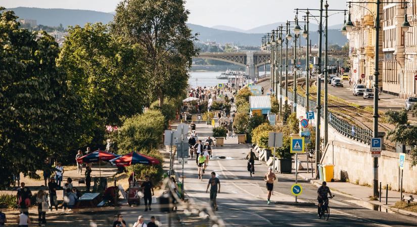 Változik a rakpart lezárása: hétköznap már 17 órától a gyalogosoké a Duna-part