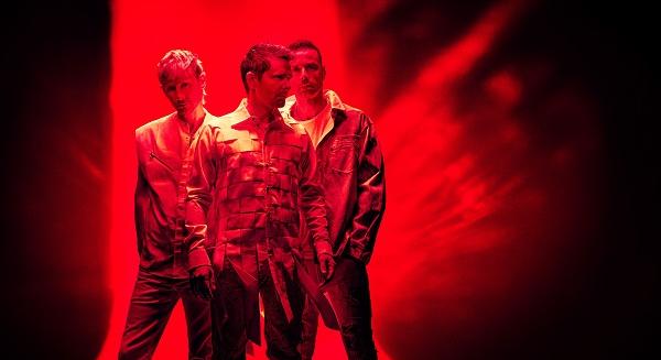 A Muse tovább tágítja a zenei univerzumát – itt a ’The Wow! Signal’