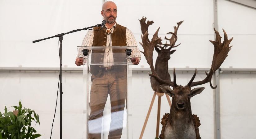 Kirúgták Kovács Zoltánt a Nimród Vadászújságtól, letartóztatták Bús Balázst