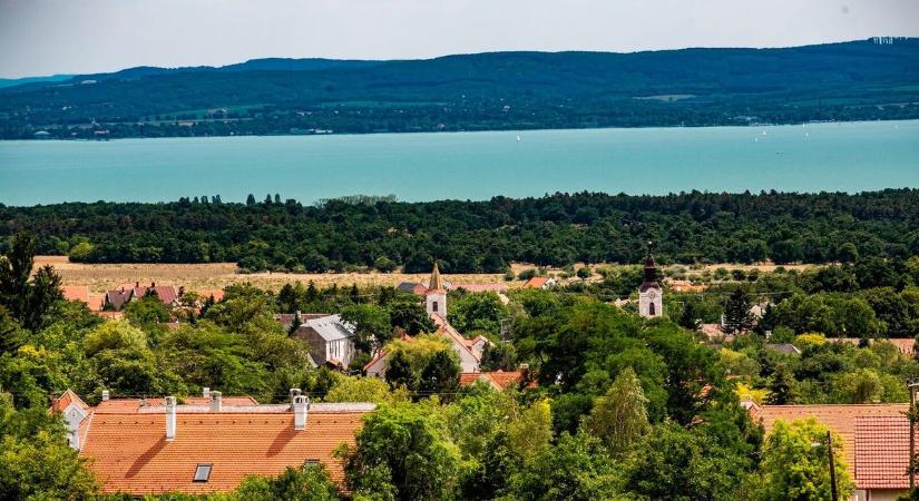 Vízhiány fenyeget a Balatonnál, veszélybe került az ivóvízellátás egy településen