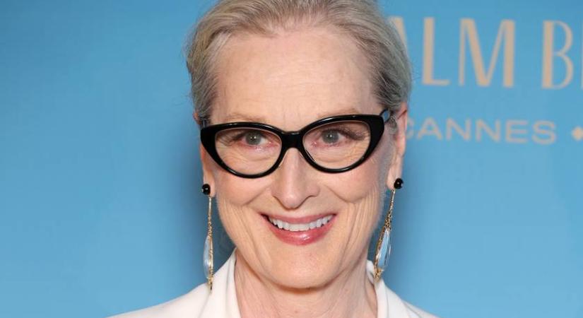 Meryl Streep fekete bubifrizurával felismerhetetlen: így az utcán is elmennél mellette