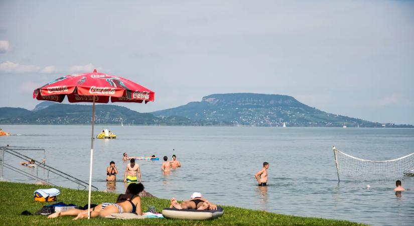 Fürdésre szinte alkalmatlanná válik a Balaton a következő napokban