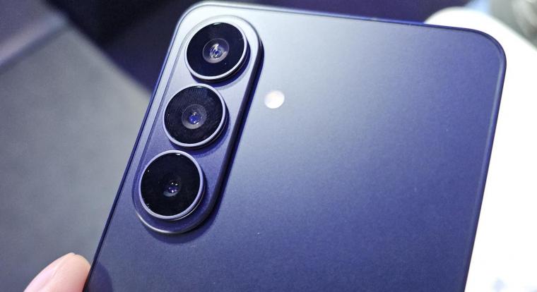 Idő előtt bukhatott le a Samsung új csúcsmobilja