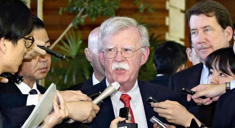 Börtönbe kerülhet John Bolton, az amerikai republikánus héja
