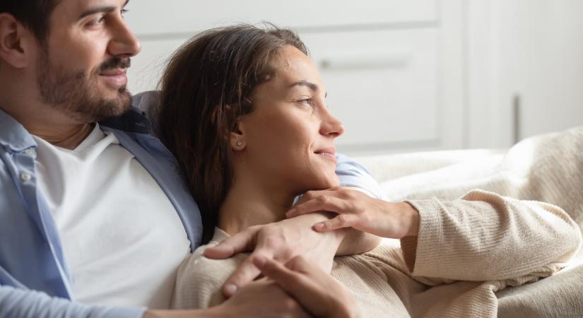3 jel, hogy a partnered nem introvertált, hanem érzelmileg teljesen elérhetetlen