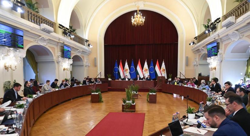 Új, tiszás és fideszes képviselői lettek a Fővárosi Közgyűlésnek