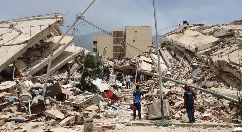 Már több mint 230 halálos áldozata van a Venezuelában pusztító földrengésnek, és legalább 4000 ember megsérült