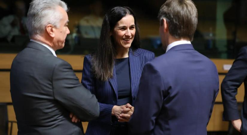 Orbán Anita 37 külképviselet vezetőjének visszahívását jelentette be, köztük van Csiszár Jenő és Orbán Viktor unokatestvére is
